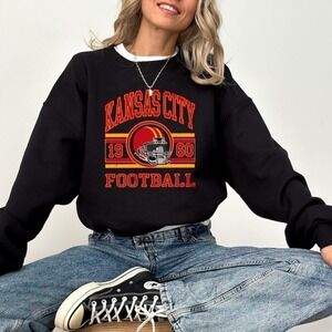 Kansas City Chiefs Retro Football Graphic Crewneck Sweatshirt